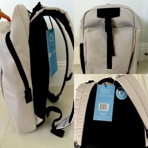 NWT - PaperClip Bohdi diaper backpack. Has built in changing pad!